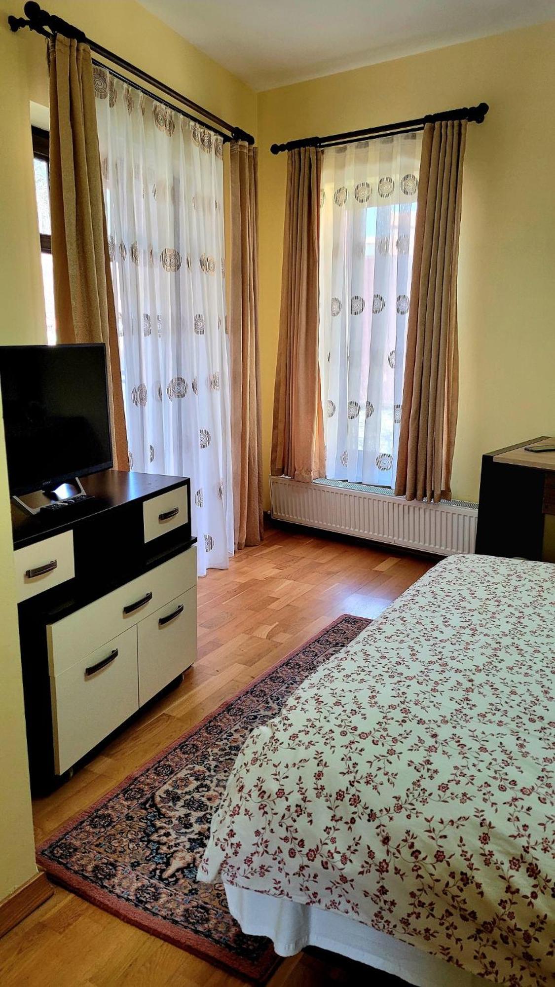 Villa Casa Regal à Braşov Extérieur photo